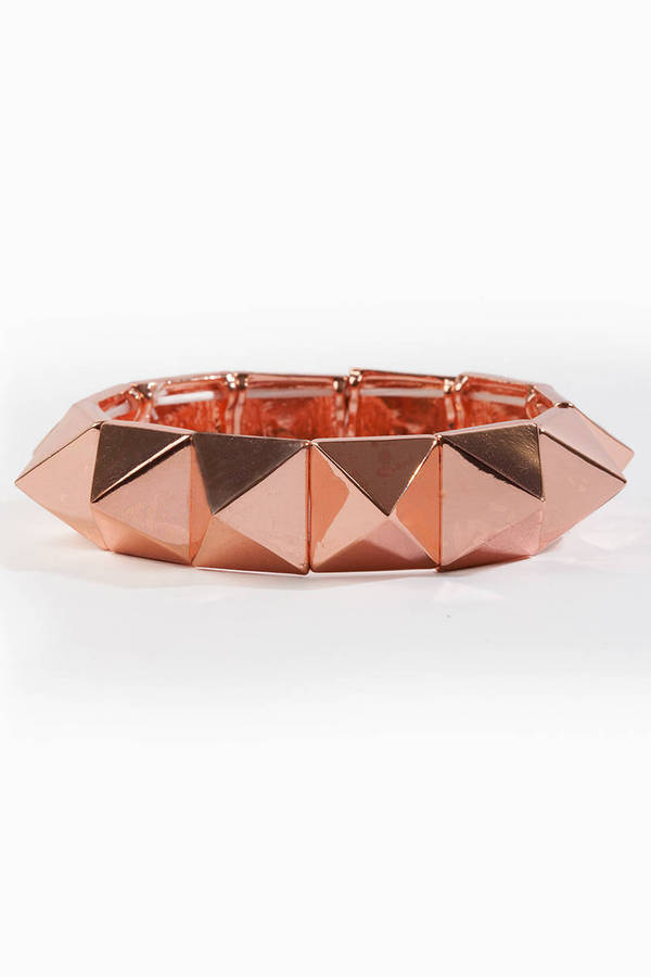 On Point Pyramid Bracelet in Rosegold