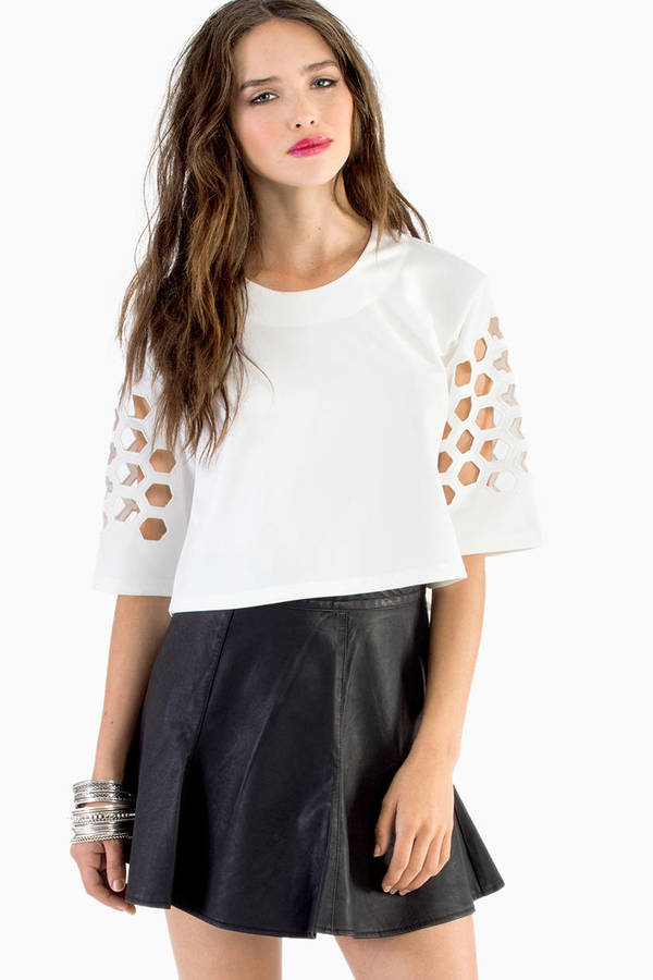 Honeycomb My Sleeves Top in White