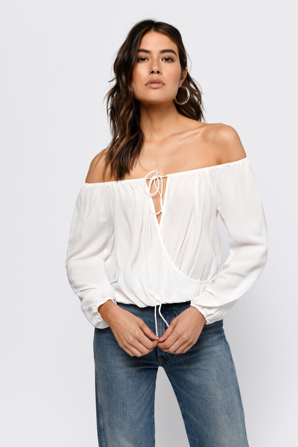 Twist and Shout White Cold Shoulder Top