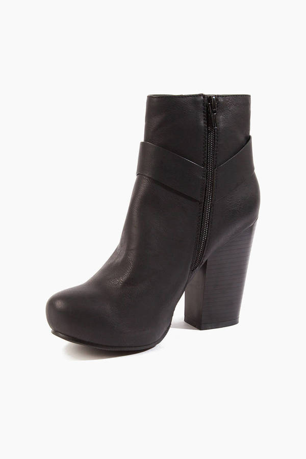 Jenna Moto Boot in Black - $88 | Tobi US